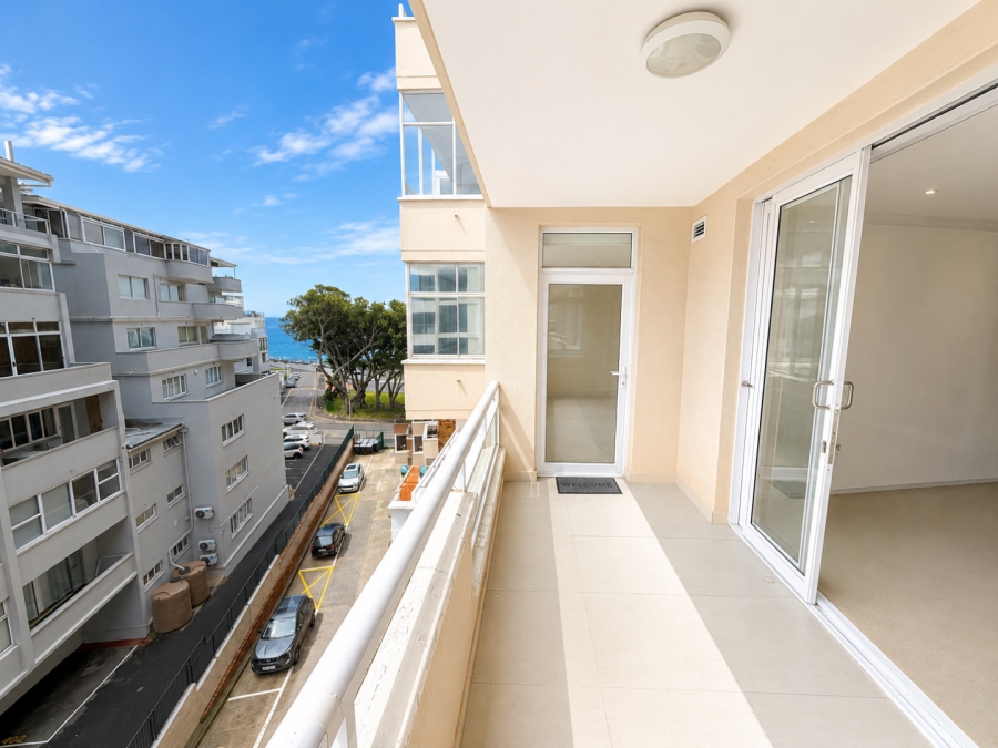 To Let 2 Bedroom Property for Rent in Sea Point Western Cape